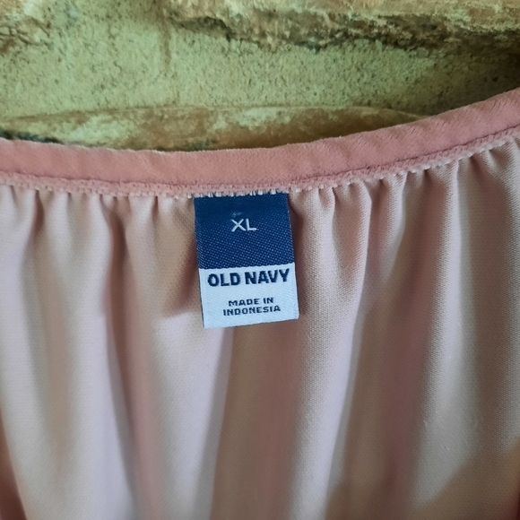 Old Navy Faux Velvet Top Vee Neck Cropped Pink Blush Women's Size XL - Picture 3 of 10